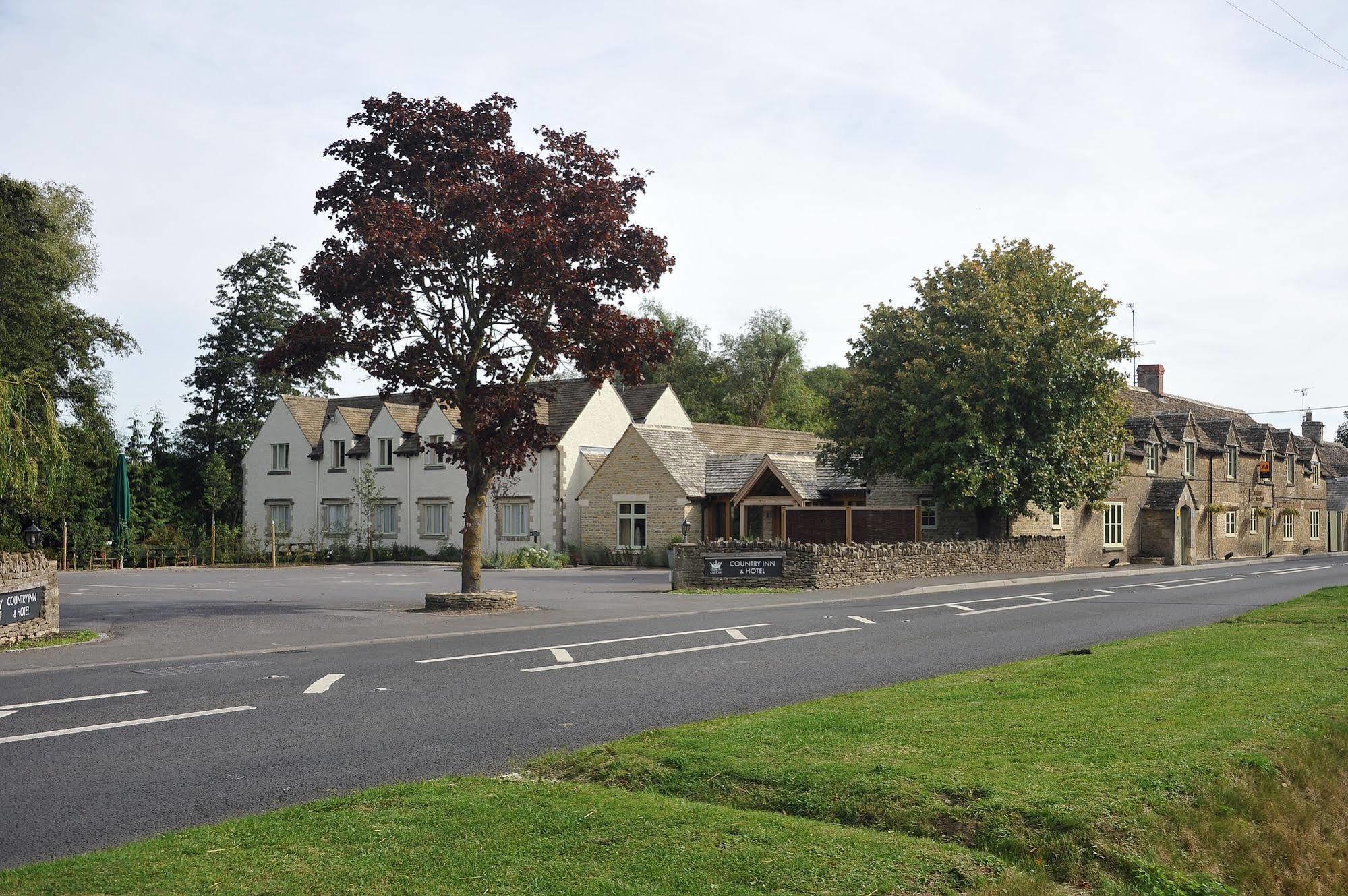 The Crown Of Crucis Country Inn And Hotel Cirencester Εξωτερικό φωτογραφία